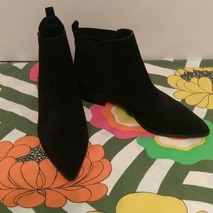 Marc Fisher Ignite ankle boots 9M